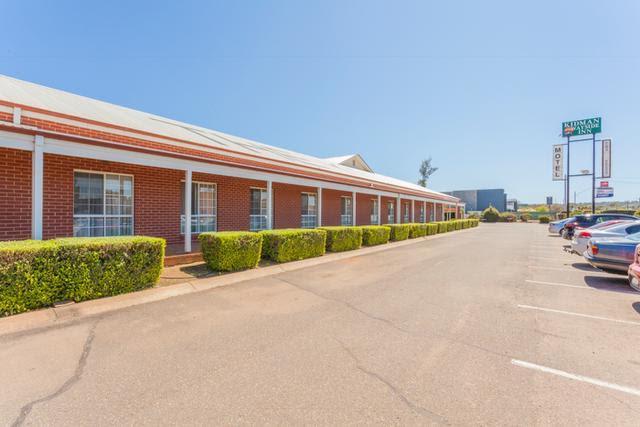 The Kidman Wayside Inn Griffith Bagian luar foto